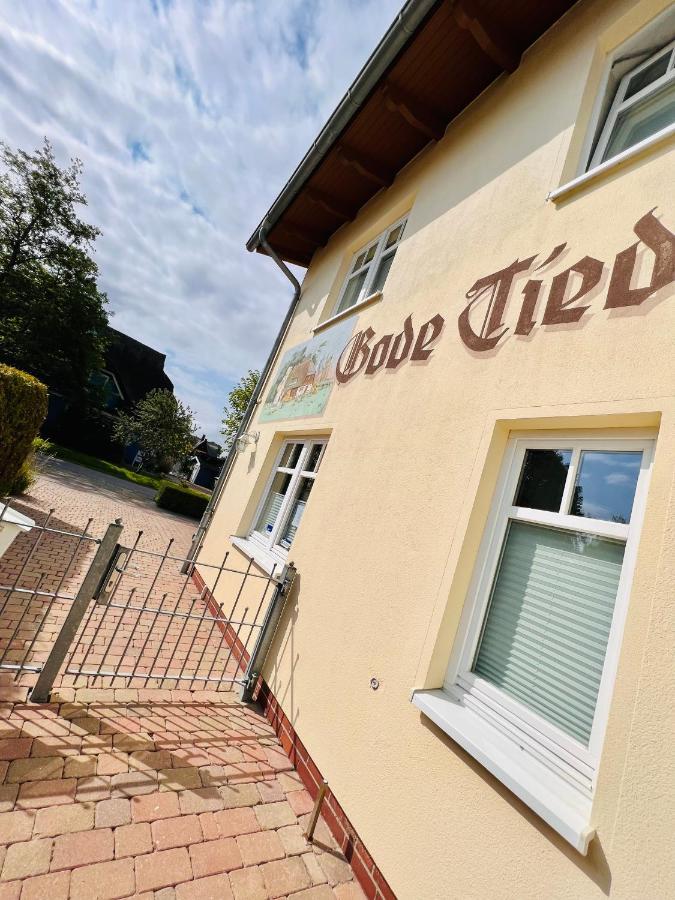 Hotel Gode Tied Zingst Esterno foto